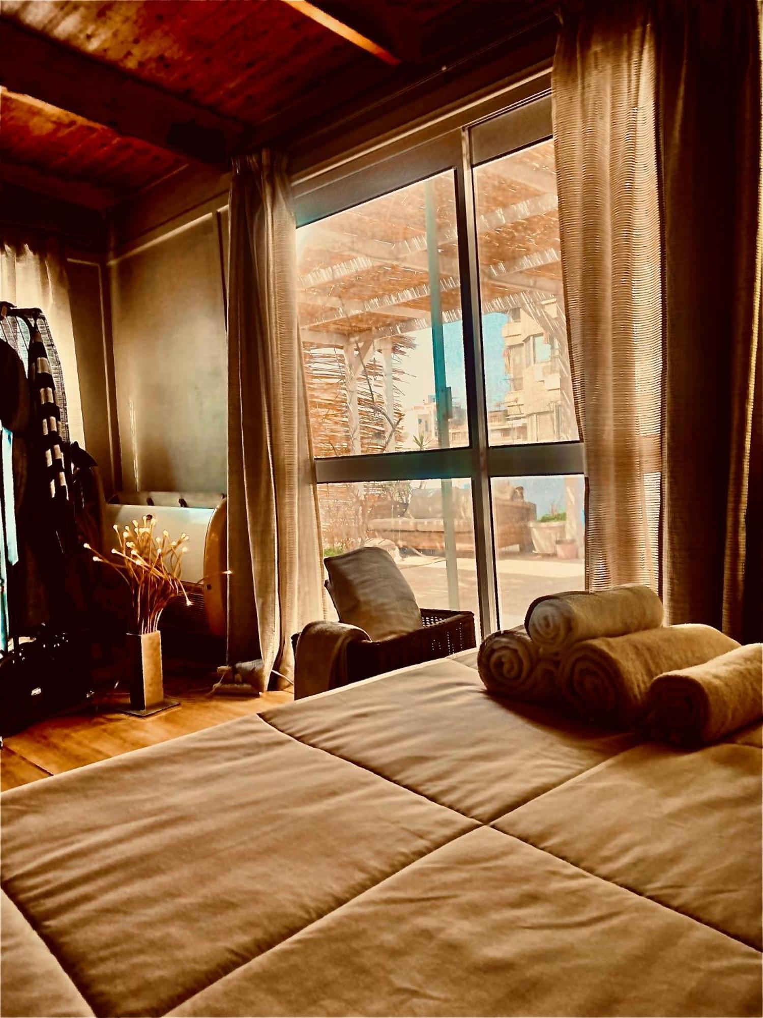 Airport Rooftop Club Luxurious Rooms And Studios Каир Экстерьер фото